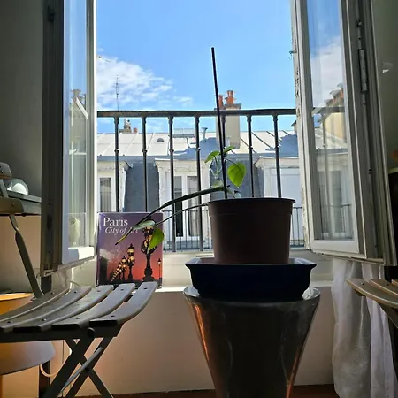 Apartament Cozy Next To The Eiffel Tower