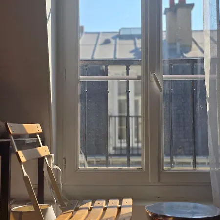 Cozy Next To The Eiffel Tower Apartment *